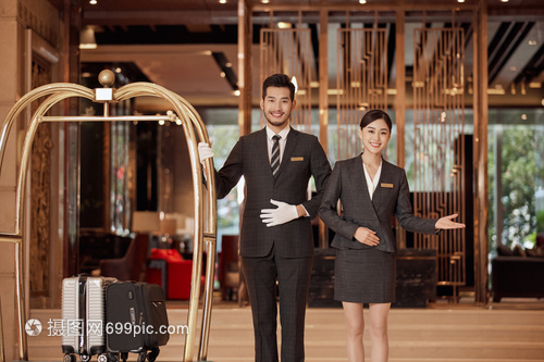 豪華酒店的專業(yè)服務人員形象與酒店管理